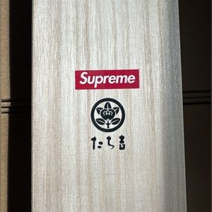 Supreme Chopsticks 🥢 (red)